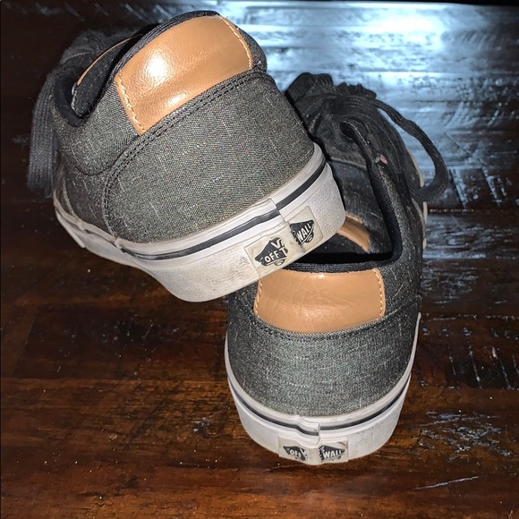 Vans - Picture 4 of 5